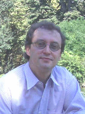Rui Fausto is Full Professor at the Department of Chemistry of the University of Coimbra and is the LMCB team leader. He integrates the Directive Board of the World Association of Matrix Isolation Scientists and is Vice-President of the Stearing Committee of the EUCMOS series of meetings. His main interests range from spectroscopy to photochemistry and theoretical chemistry. In 2004 and 2005 he received the Excellence Prize of the Portuguese Science Foundation.